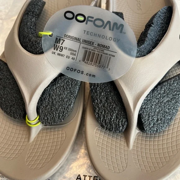 OOFOS Nomad Tan Unisex Flip-flops - Picture 2 of 6